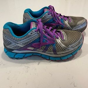 Brooks GTS Adrenaline 17 - womens size 8